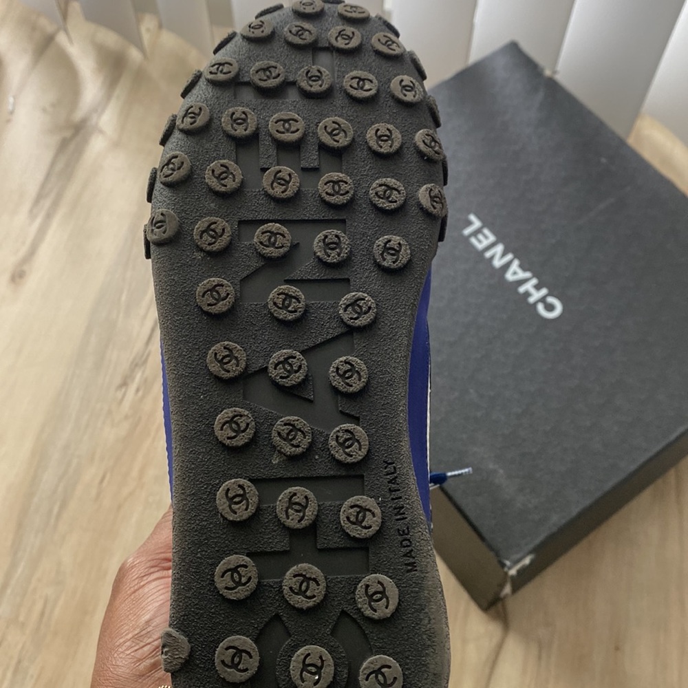 Chanel sneakers - Picture 3 of 3